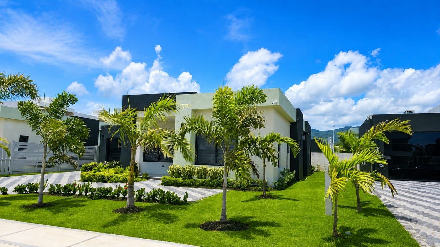 Blissful Abode in North Coast · Beachfront Community